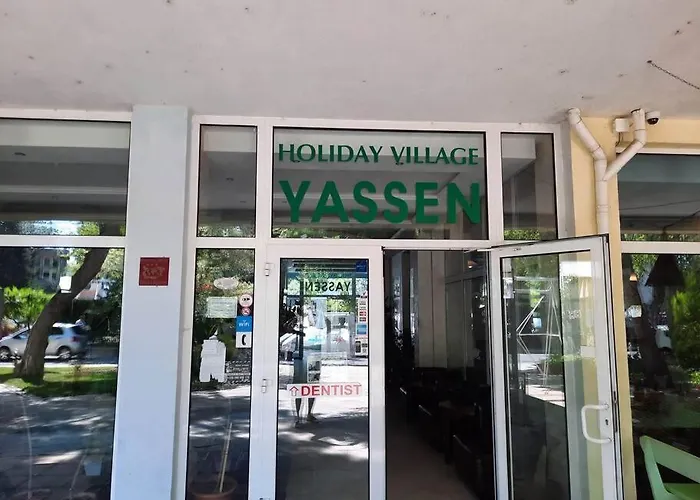 Central, 1 Bed Apt, 3* Yassen Apartment