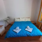 Central, 1 Bed Apt, 3* Yassen * ساني بيتش