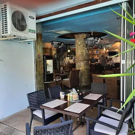 Central, 1 Bed Apt, 3* Yassen 아파트