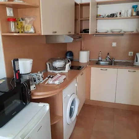 Central, 1 Bed Apt, 3* Yassen 아파트 써니비치