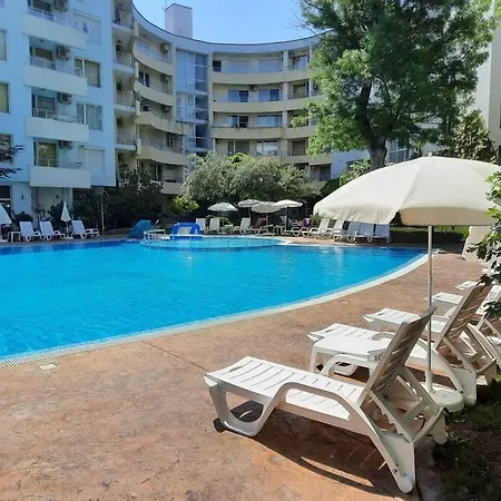 Central, 1 Bed Apt, 3* Yassen 아파트 써니비치