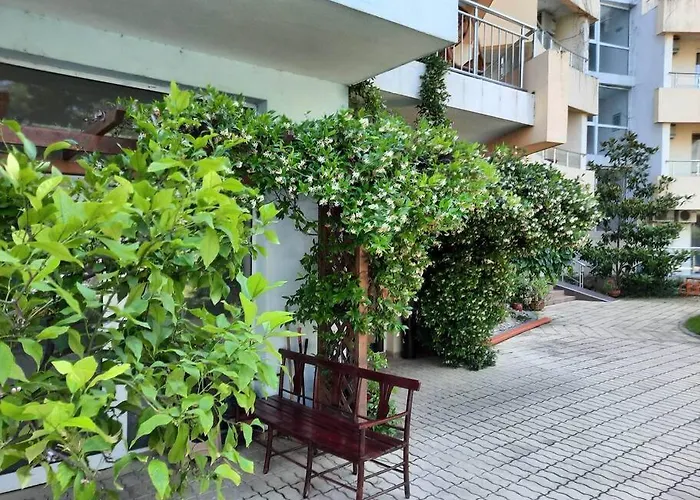 Central, 1 Bed Apt, 3* Yassen アパート