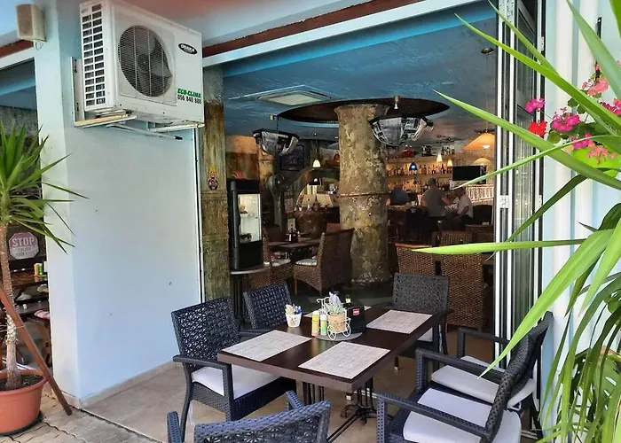 Central, 1 Bed Apt, 3* Yassen Apartamento