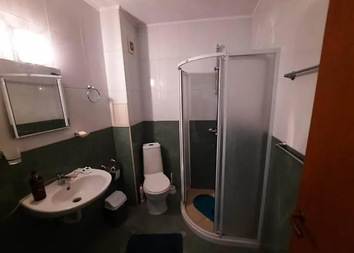 Central, 1 Bed Apt, 3* Yassen * サニービーチ